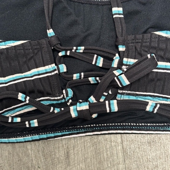 Aqua Couture Large Bikini Top Front Wirefree Padded Bra Stripe Black Blue NWT - Picture 6 of 9